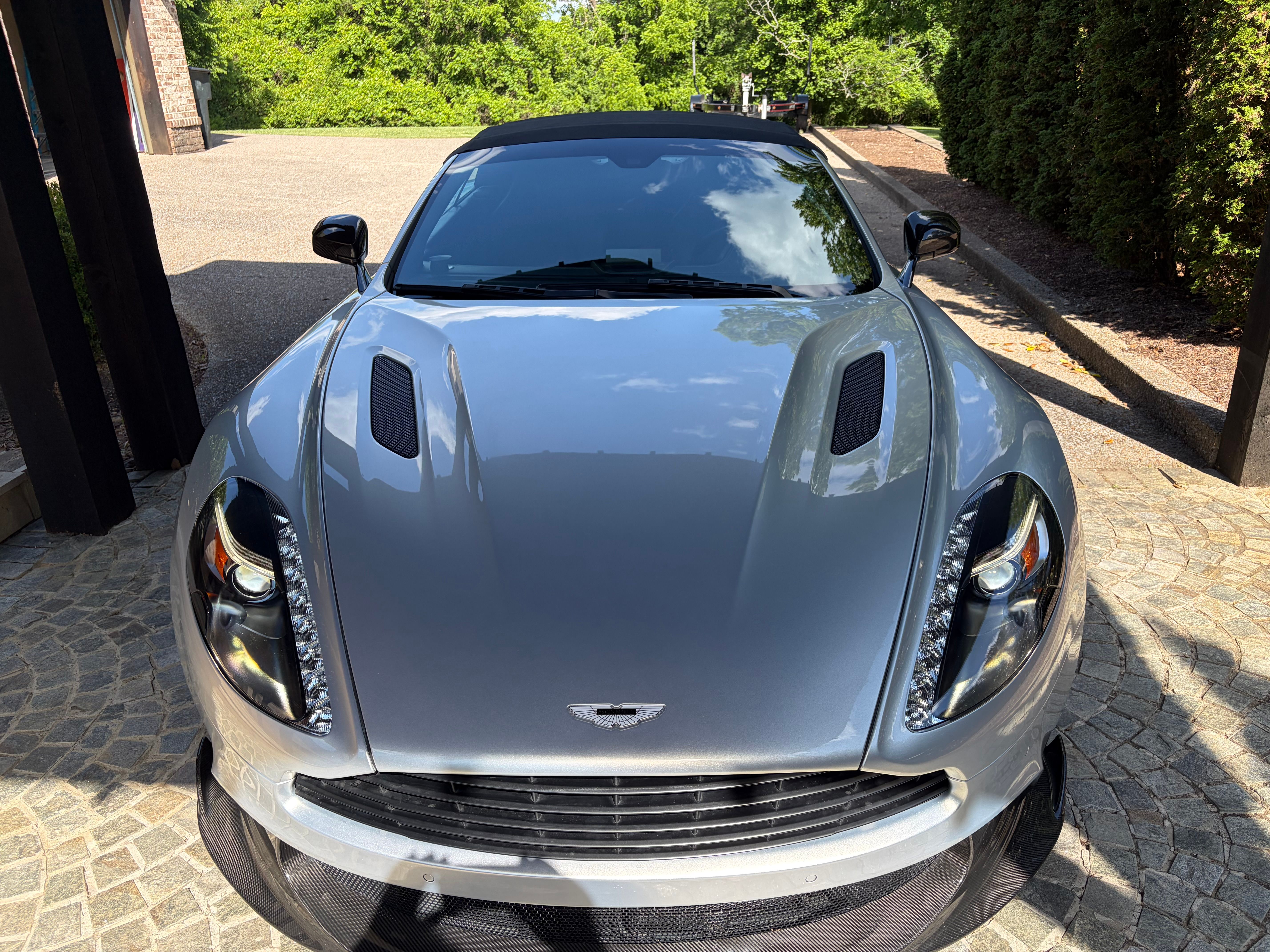 Used 2018 Aston Martin Vanquish S RWD image 6