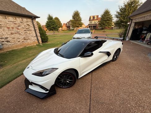 Used 2023 Chevrolet Corvette Stingray Convertible w/ 1LT image 11