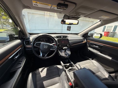 Used 2017 Honda CR-V Touring image 13
