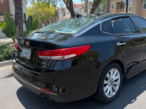 Used 2016 Kia Optima EX w/ Premium Package FWD image 1