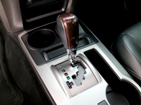 Used 2021 Toyota 4Runner Limited image 19