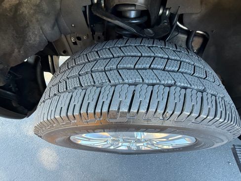 Used 2013 Ford F150 Platinum AWD/4WD image 12