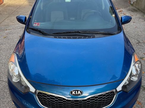 Used 2015 Kia Forte LX w/ Popular Package image 4