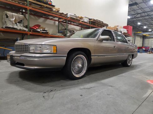Used 1995 Cadillac De Ville Sedan image 9