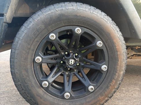 Used 2011 Jeep Wrangler Sport AWD/4WD image 9
