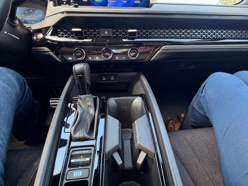 Used 2024 Honda Accord Sport image 10