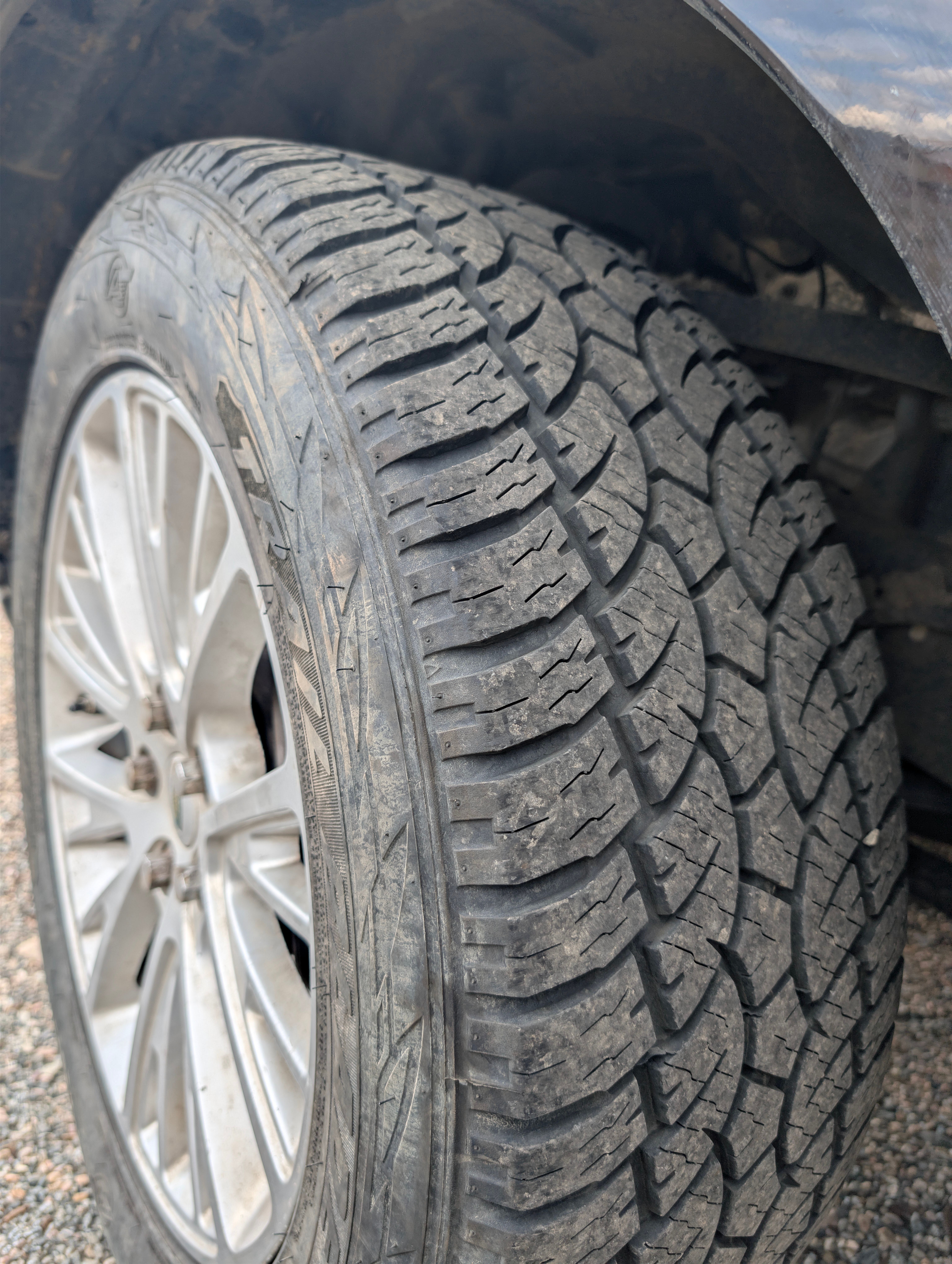 Used 2010 Land Rover LR4 HSE AWD/4WD image 8