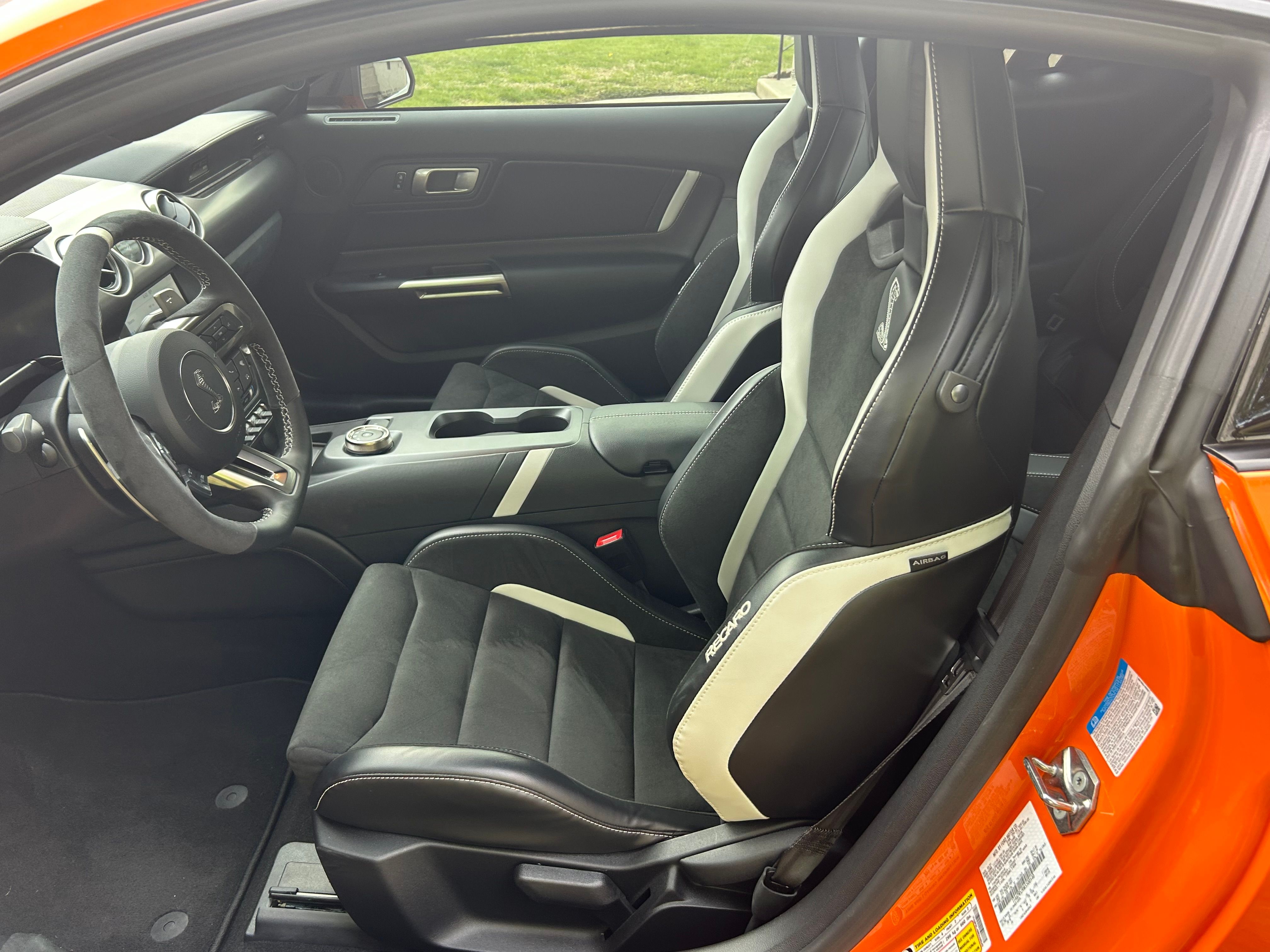 Used 2021 Ford Mustang Shelby GT500 w/ Technology Package RWD image 13