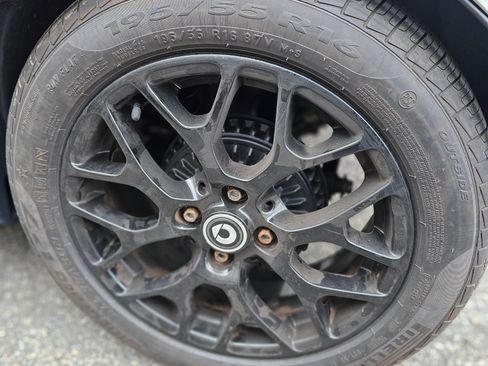 Used 2016 smart fortwo passion image 27