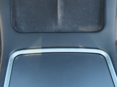 Used 2023 Tesla Model 3 Standard Range image 22