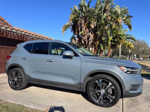Used 2020 Volvo XC40 T4 Inscription w/ Protection Package Premier image 1