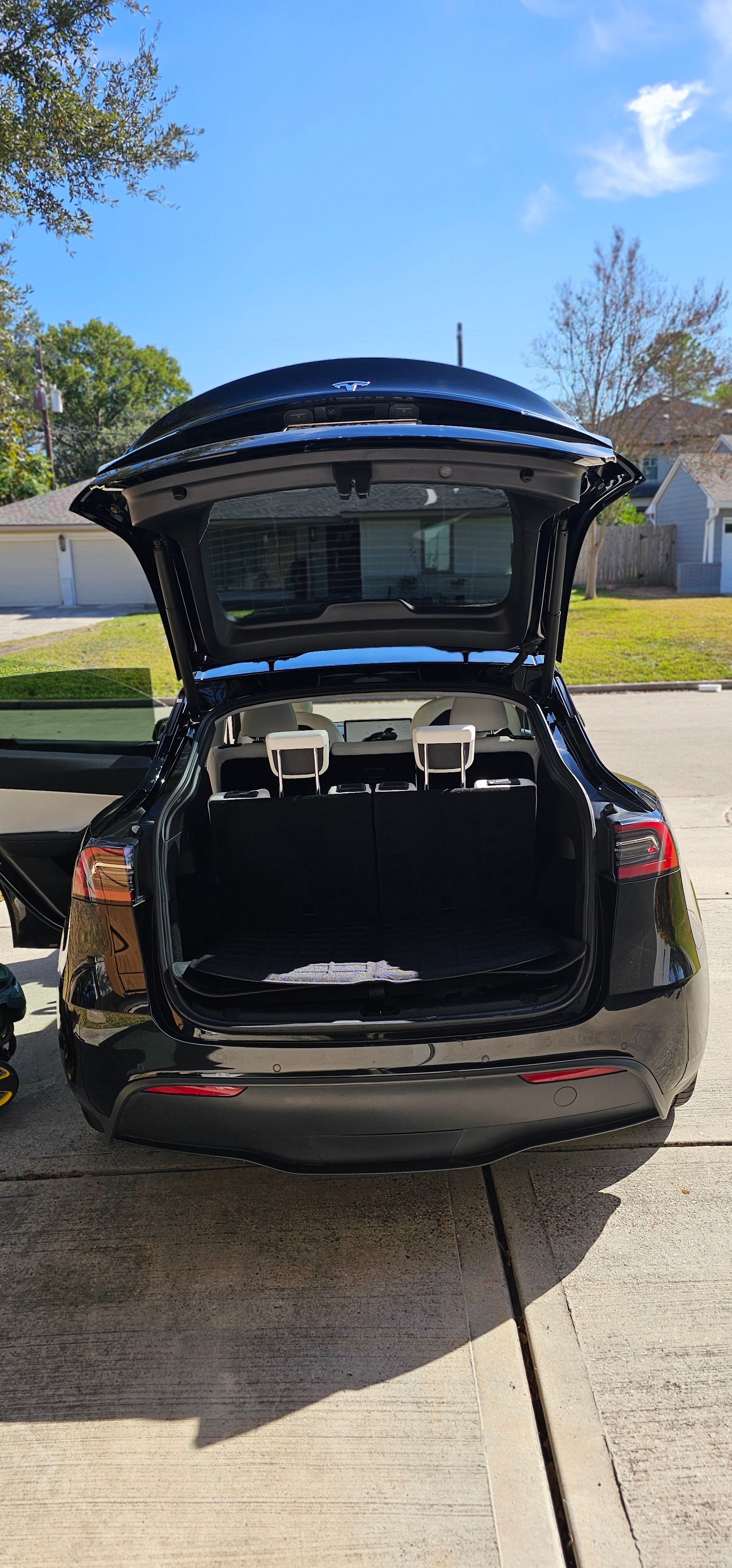 Used 2022 Tesla Model Y Long Range AWD/4WD image 22