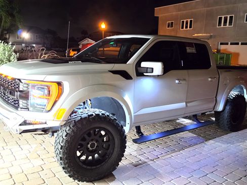 Used 2022 Ford F150 Raptor w/ Raptor 37 Performance Package AWD/4WD image 27