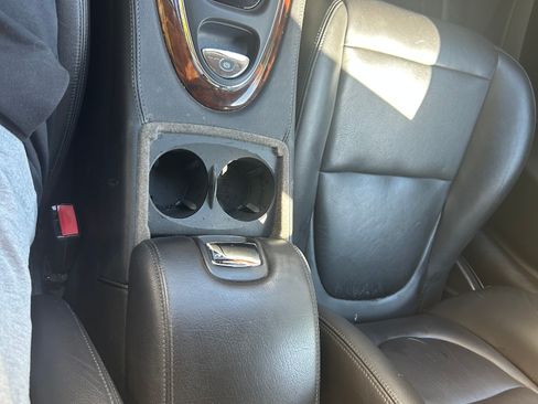 Used 2004 Jaguar XJ8 RWD image 18