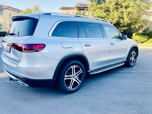 Used 2023 Mercedes-Benz GLS 450 4MATIC image 12