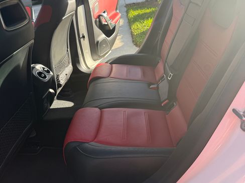 Used 2021 Mercedes-Benz CLA 35 AMG 4MATIC image 20