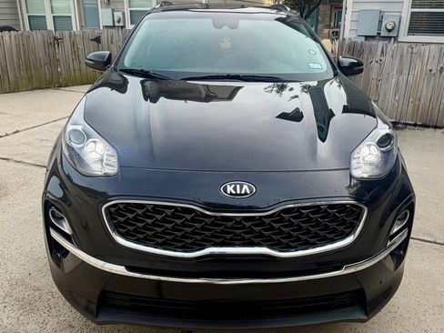 Used 2022 Kia Sportage EX w/ EX Technology Package FWD image 2