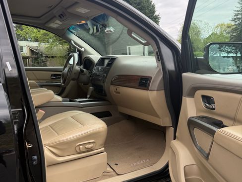 Used 2015 Nissan Armada Platinum AWD/4WD image 6