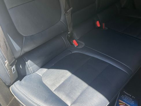 Used 2023 Chevrolet Bolt EUV LT w/ Convenience Package FWD image 16