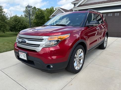 Used 2013 Ford Explorer XLT AWD/4WD image 1