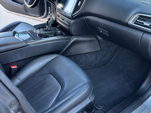 Used 2018 Maserati Ghibli S image 20