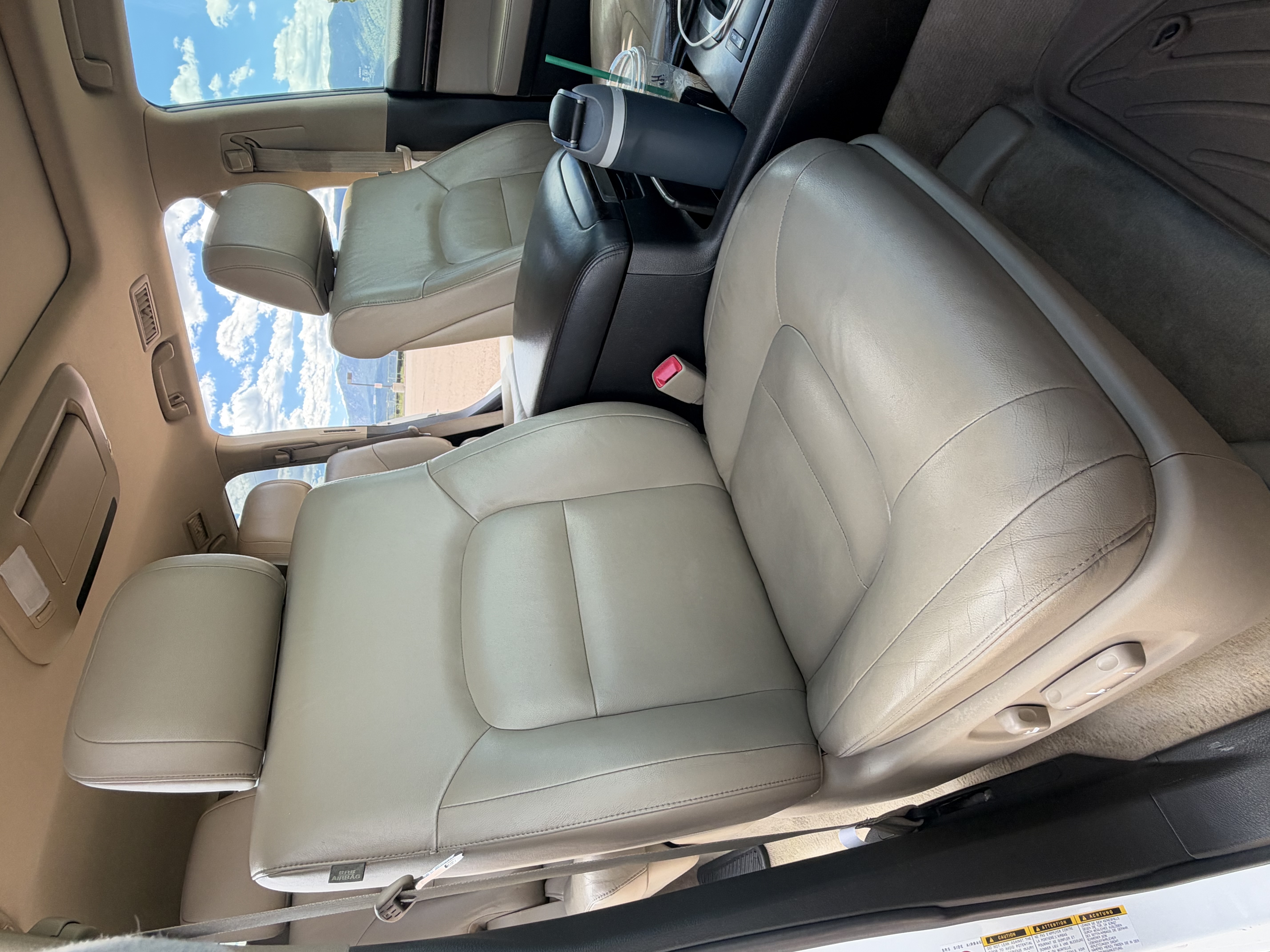 Used 2011 Toyota Land Cruiser w/ Upgrade Pkg AWD/4WD image 12