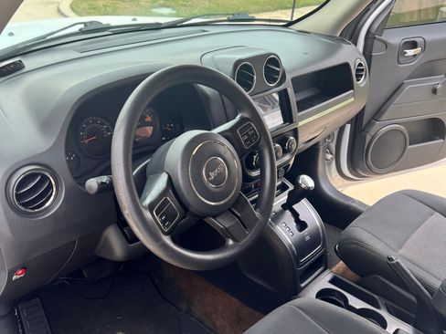 Used 2014 Jeep Patriot Sport image 17