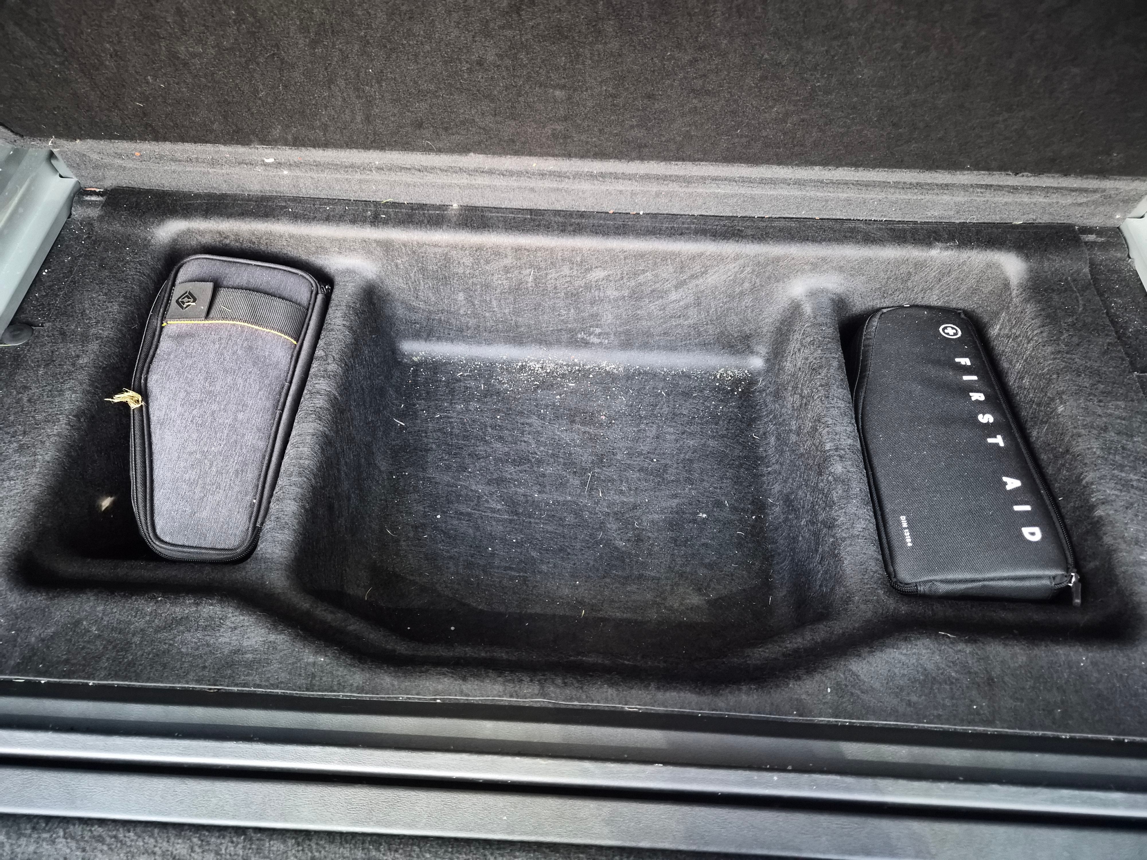Used 2023 Rivian R1S Adventure AWD/4WD image 4
