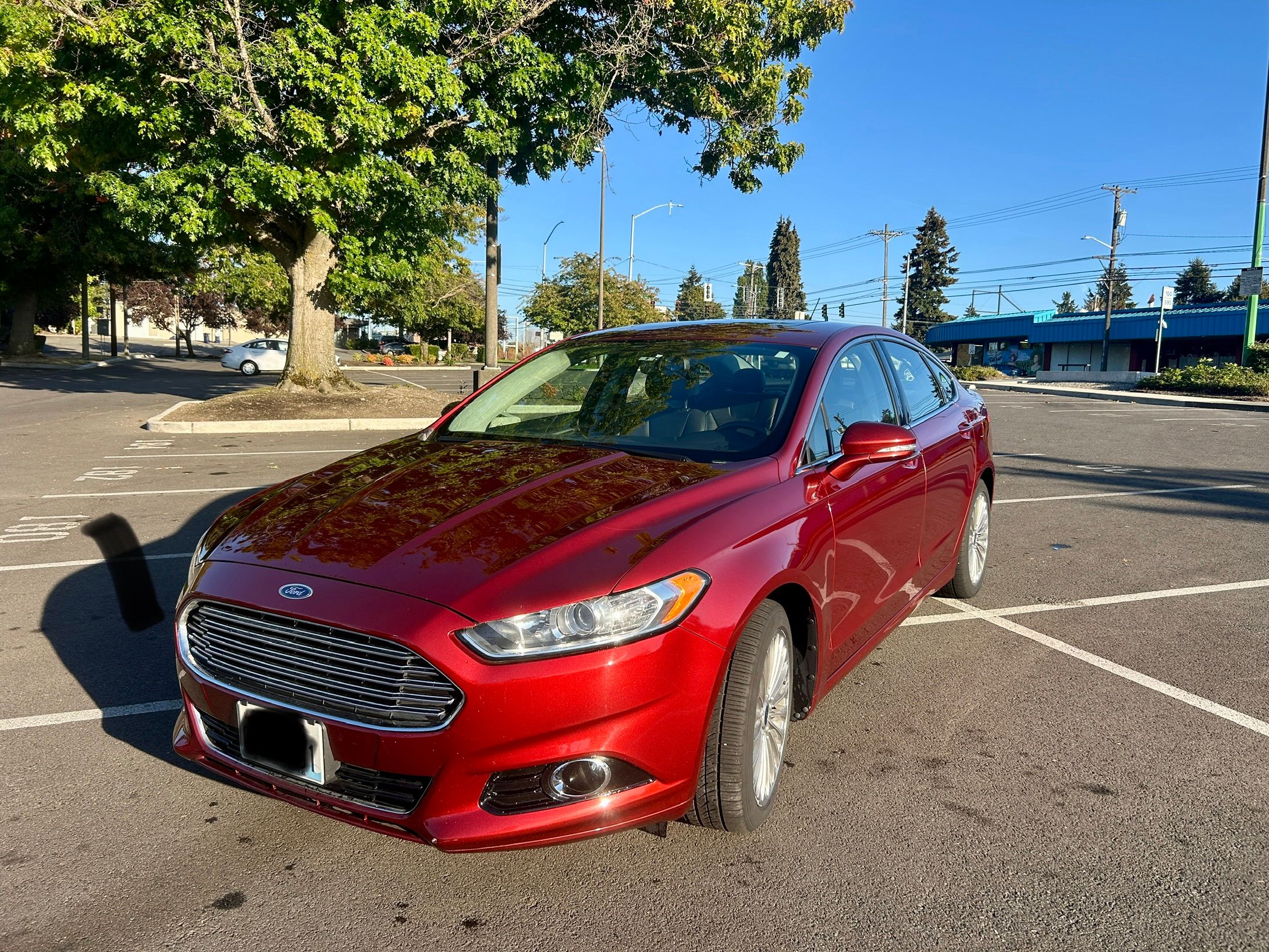 Used 2014 Ford Fusion Titanium FWD image 2