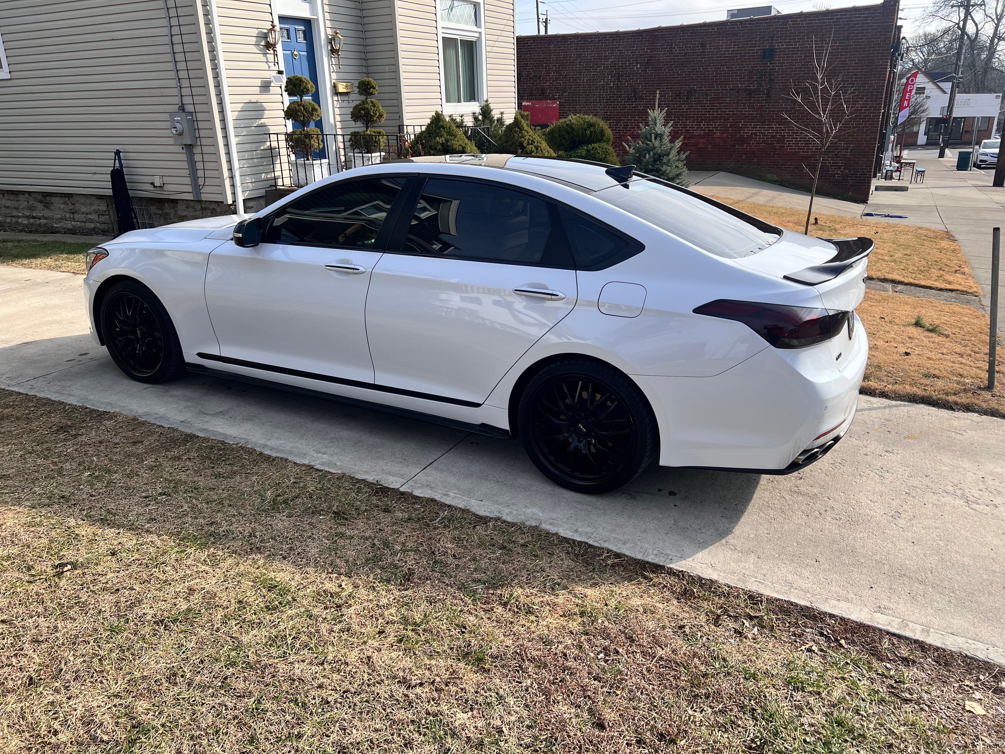 Used 2017 Genesis G80 5.0 Ultimate RWD image 5