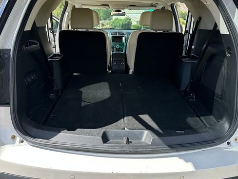 Used 2016 Ford Explorer Platinum AWD/4WD image 10