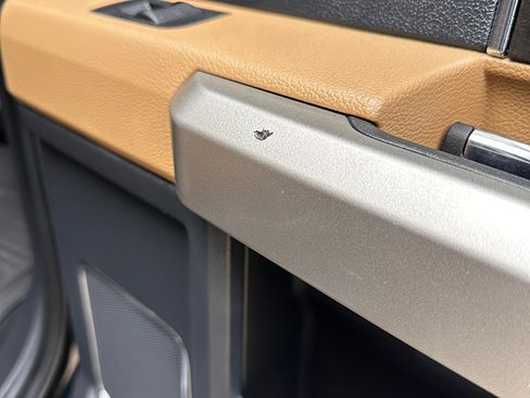 Used 2022 Ford F250 Lariat w/ Tremor Off-Road Package image 17