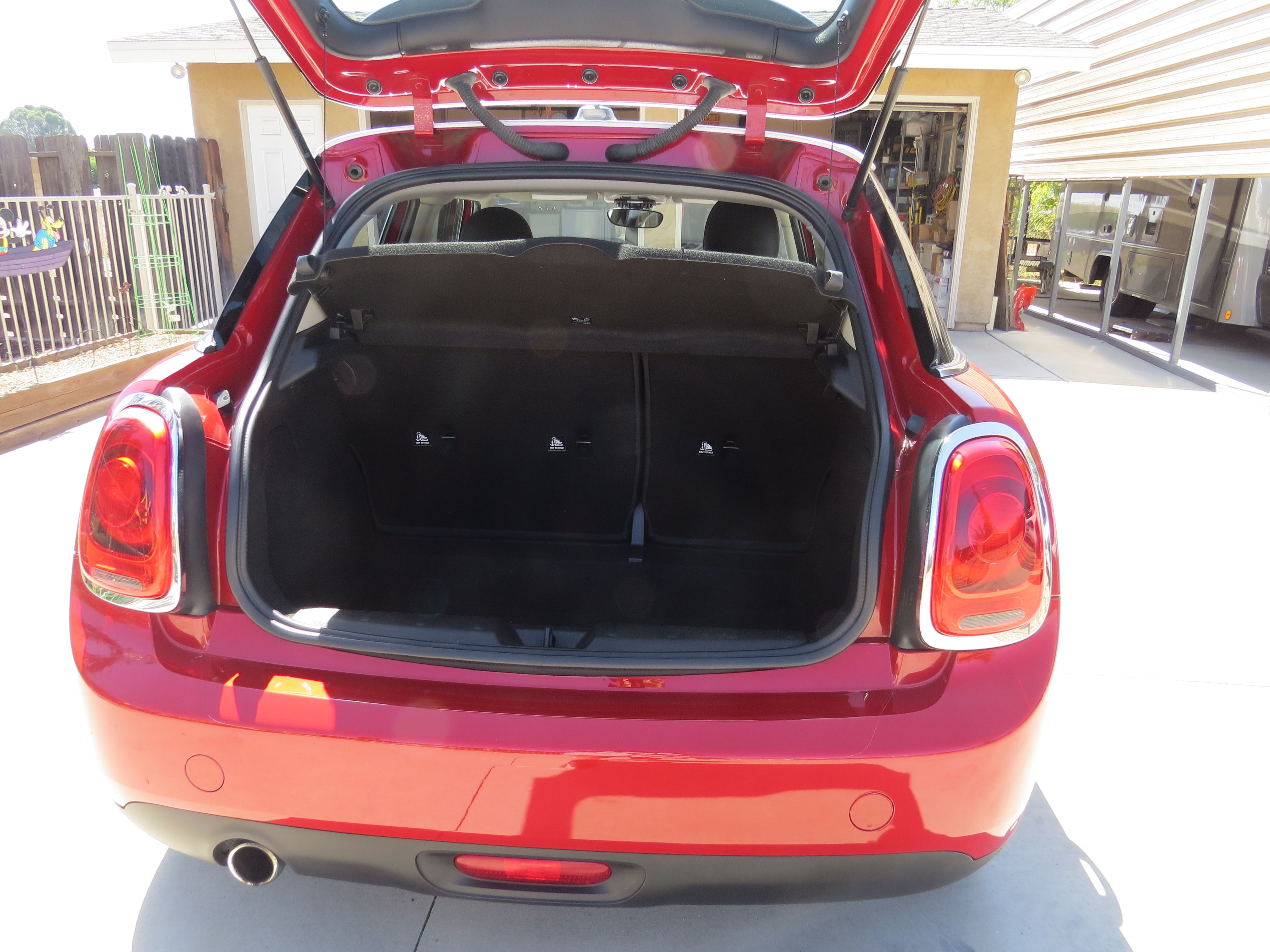 Used 2015 MINI Cooper 4-Door Hardtop FWD image 5