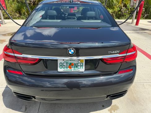 Used 2019 BMW 740i w/ Executive Package RWD image 15