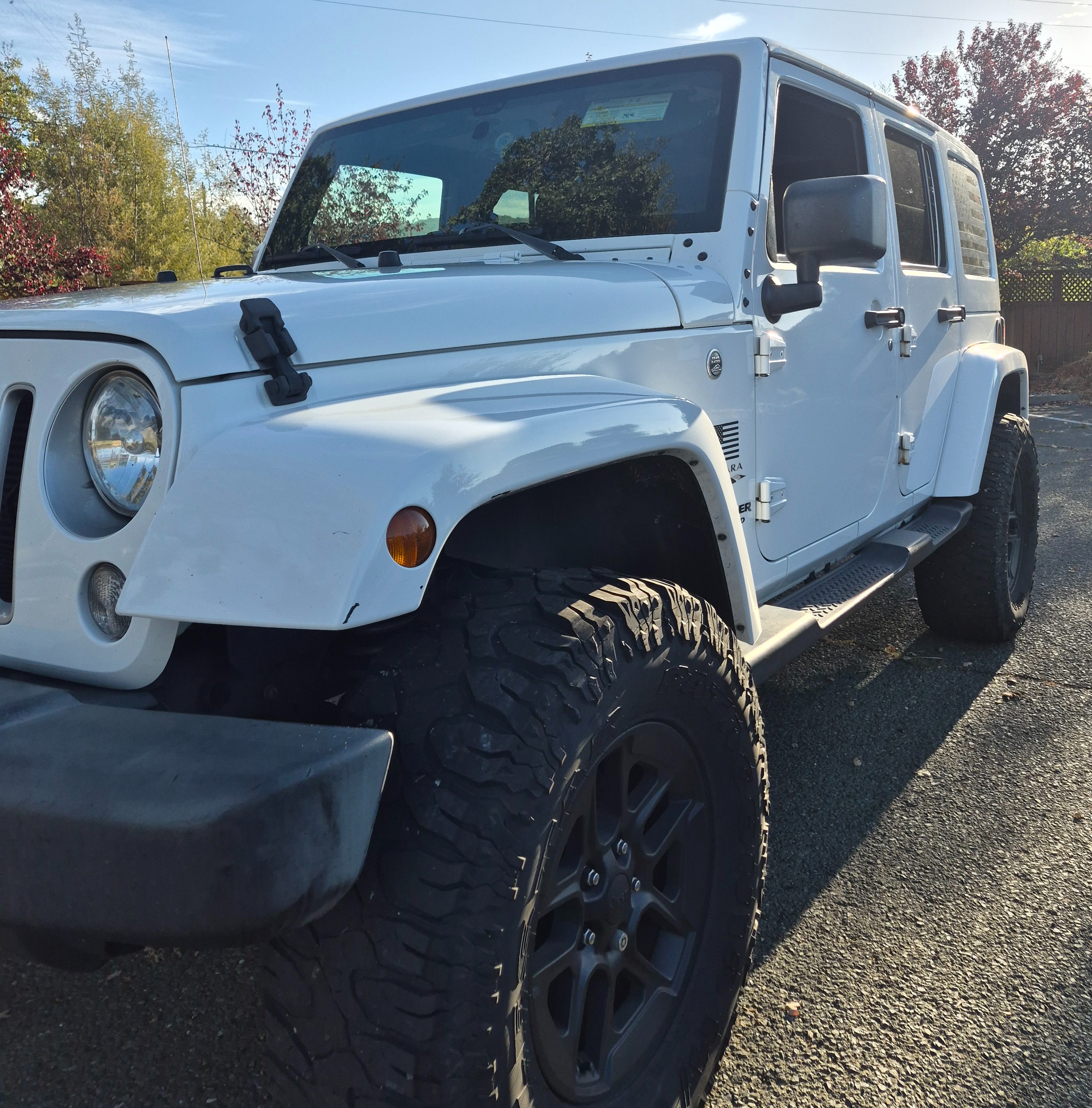 Used 2016 Jeep Wrangler Unlimited Sahara w/ Dual Top Group AWD/4WD image 8