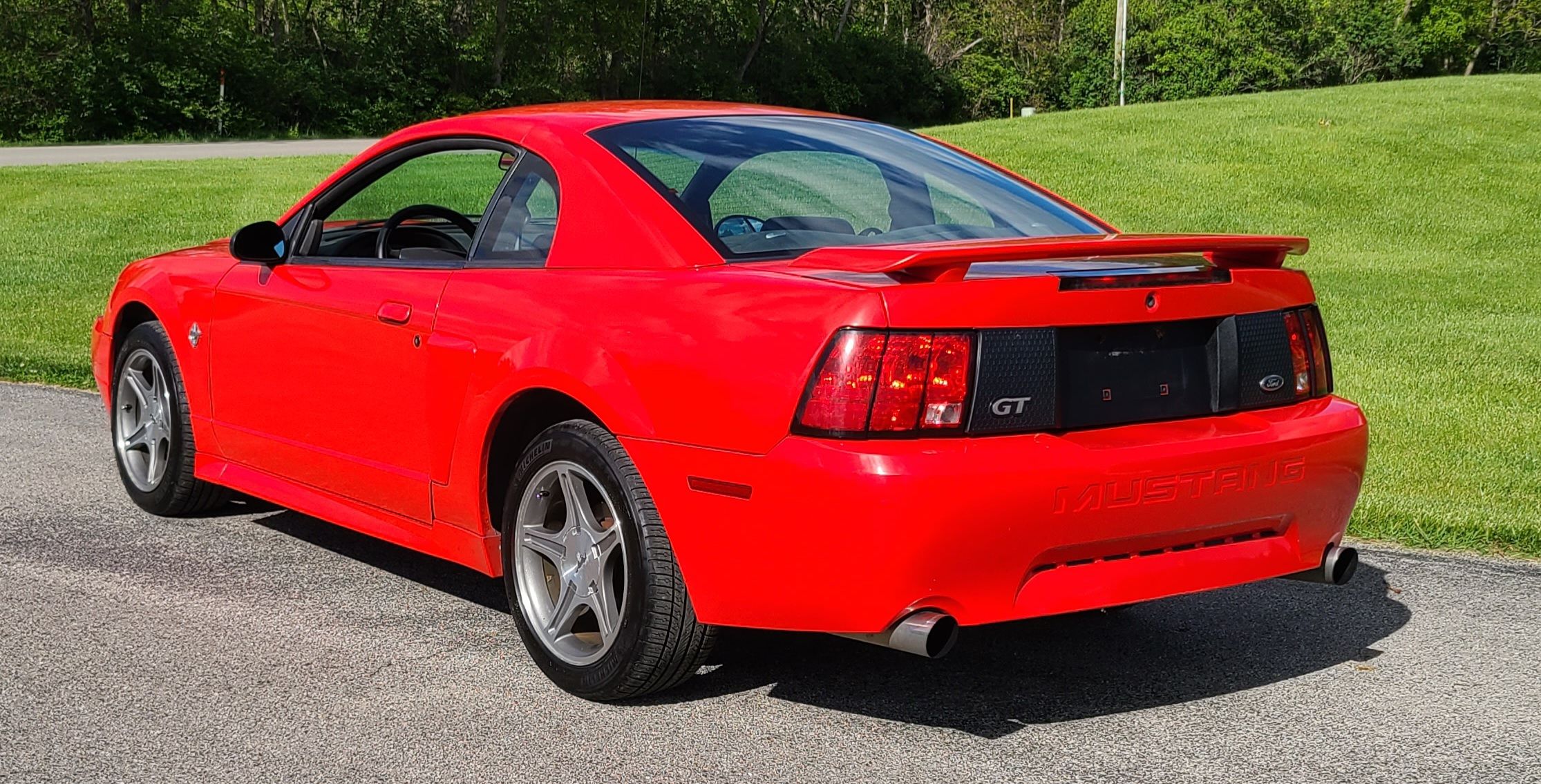Used 1999 Ford Mustang GT RWD image 13