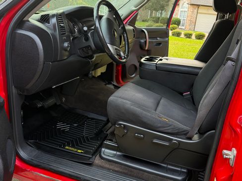 Used 2011 Chevrolet Silverado 1500 LT w/ All-Star Edition image 16