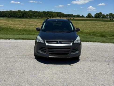 Used 2015 Ford Escape SE w/ Equipment Group 201A FWD image 2