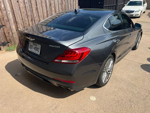 Used 2020 Genesis G70 2.0T AWD/4WD image 9