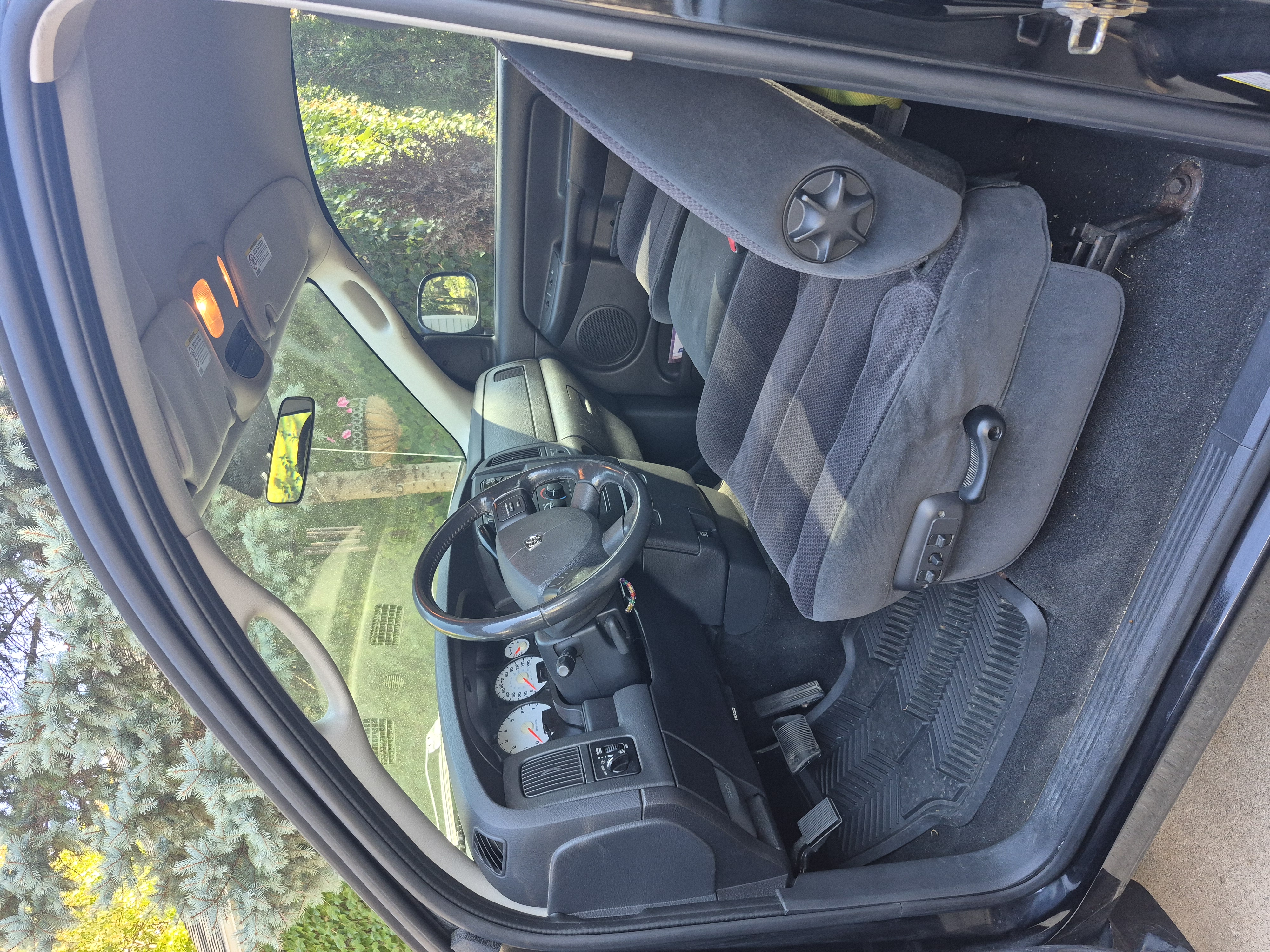 Used 2005 Dodge Ram 1500 Truck SLT RWD image 10
