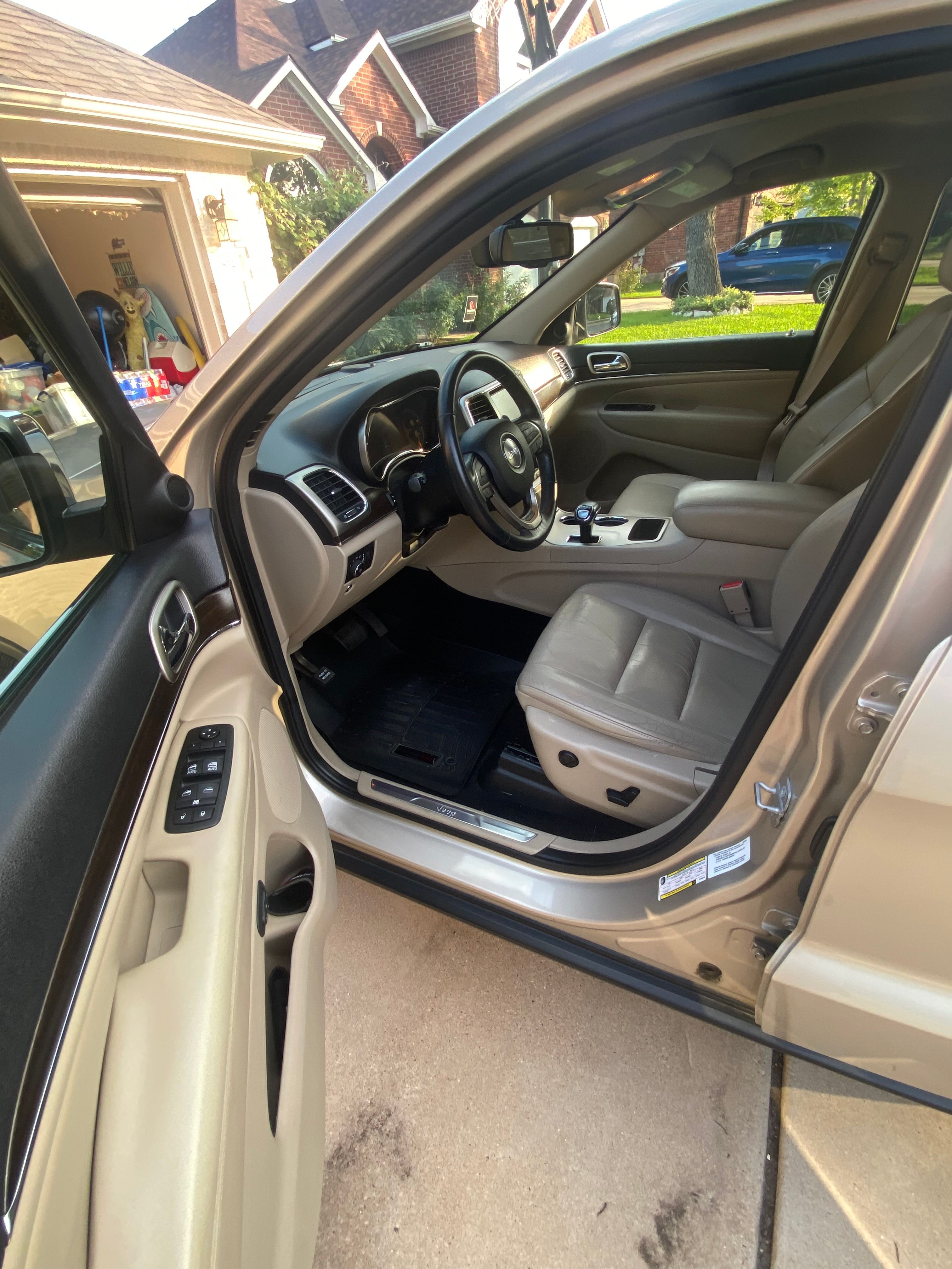 Used 2014 Jeep Grand Cherokee Limited RWD image 10