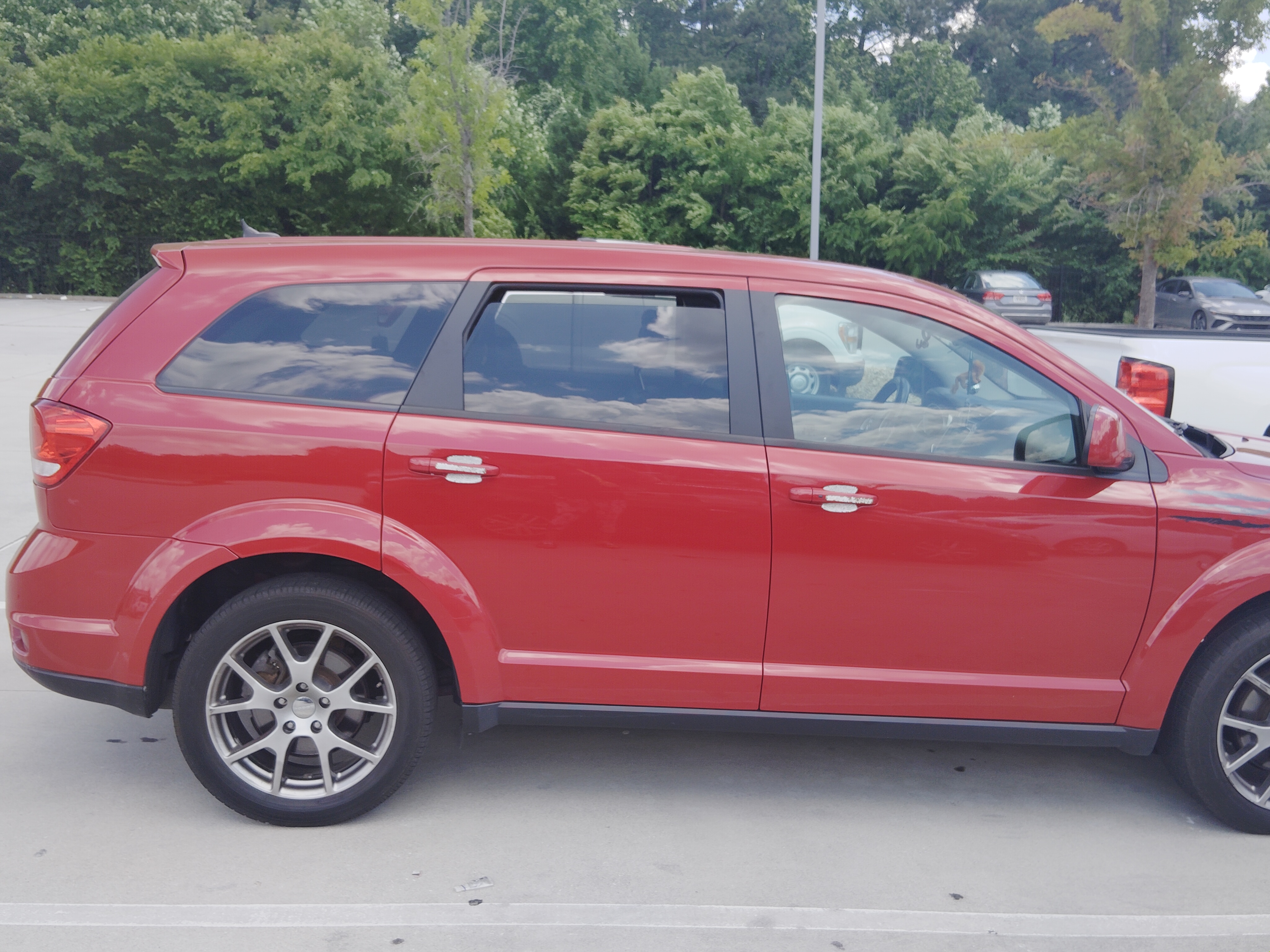 Used 2016 Dodge Journey R/T FWD image 2