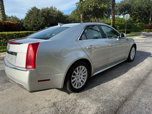 Used 2013 Cadillac CTS Luxury image 4
