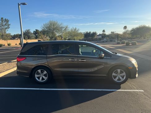 Used 2018 Honda Odyssey EX-L image 4