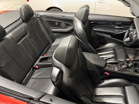Used 2016 BMW M4 Convertible image 6