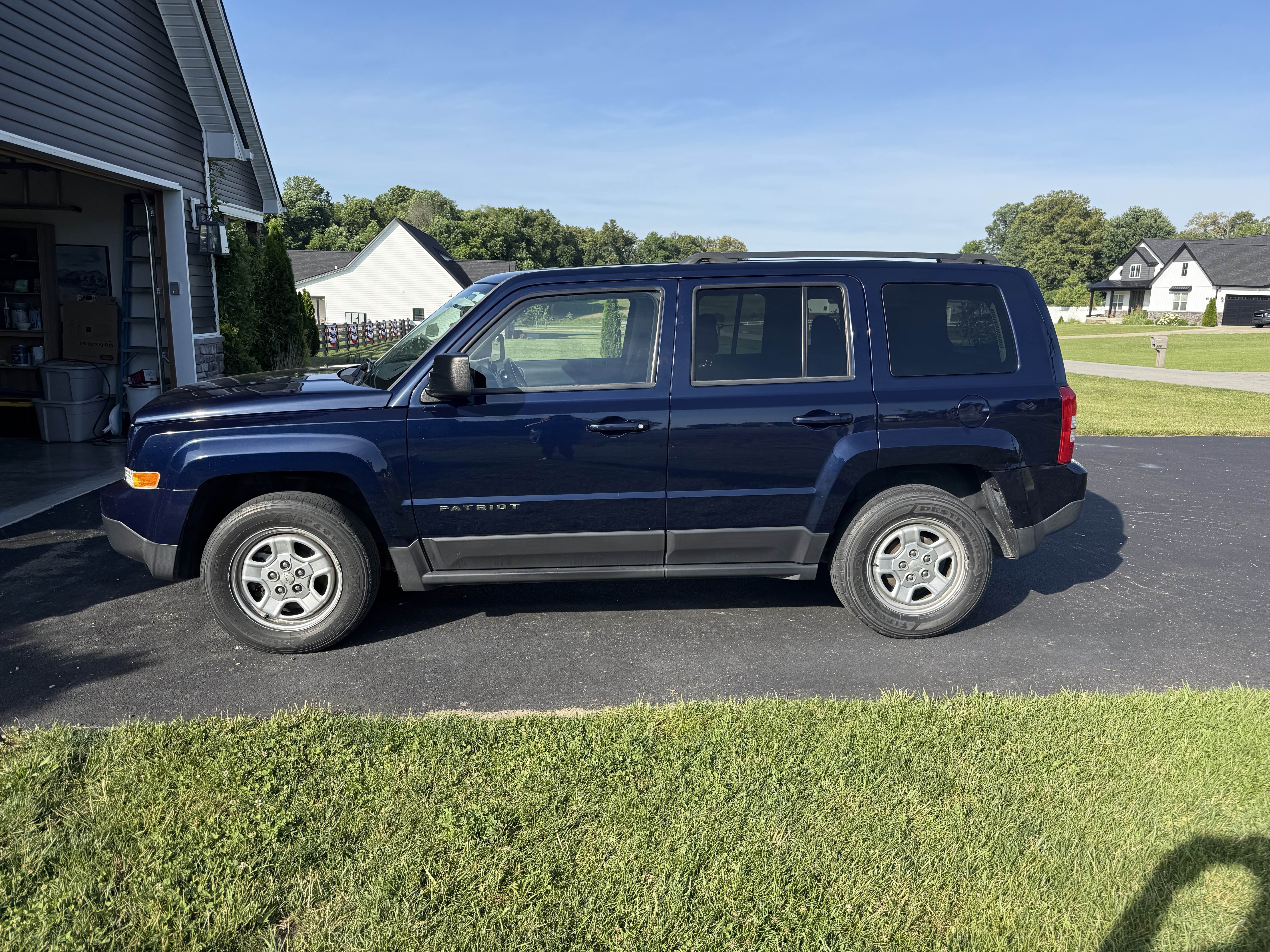 Used 2015 Jeep Patriot Sport w/ Power Value Group FWD image 1