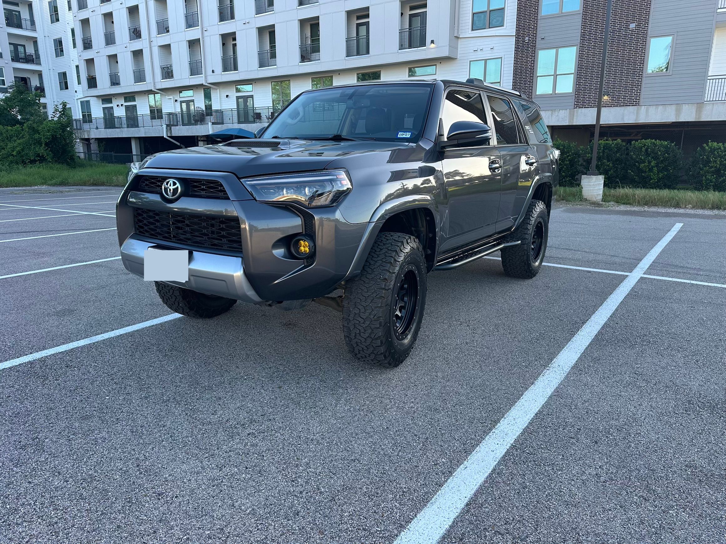 Used 2017 Toyota 4Runner TRD Off-Road Premium AWD/4WD image 1