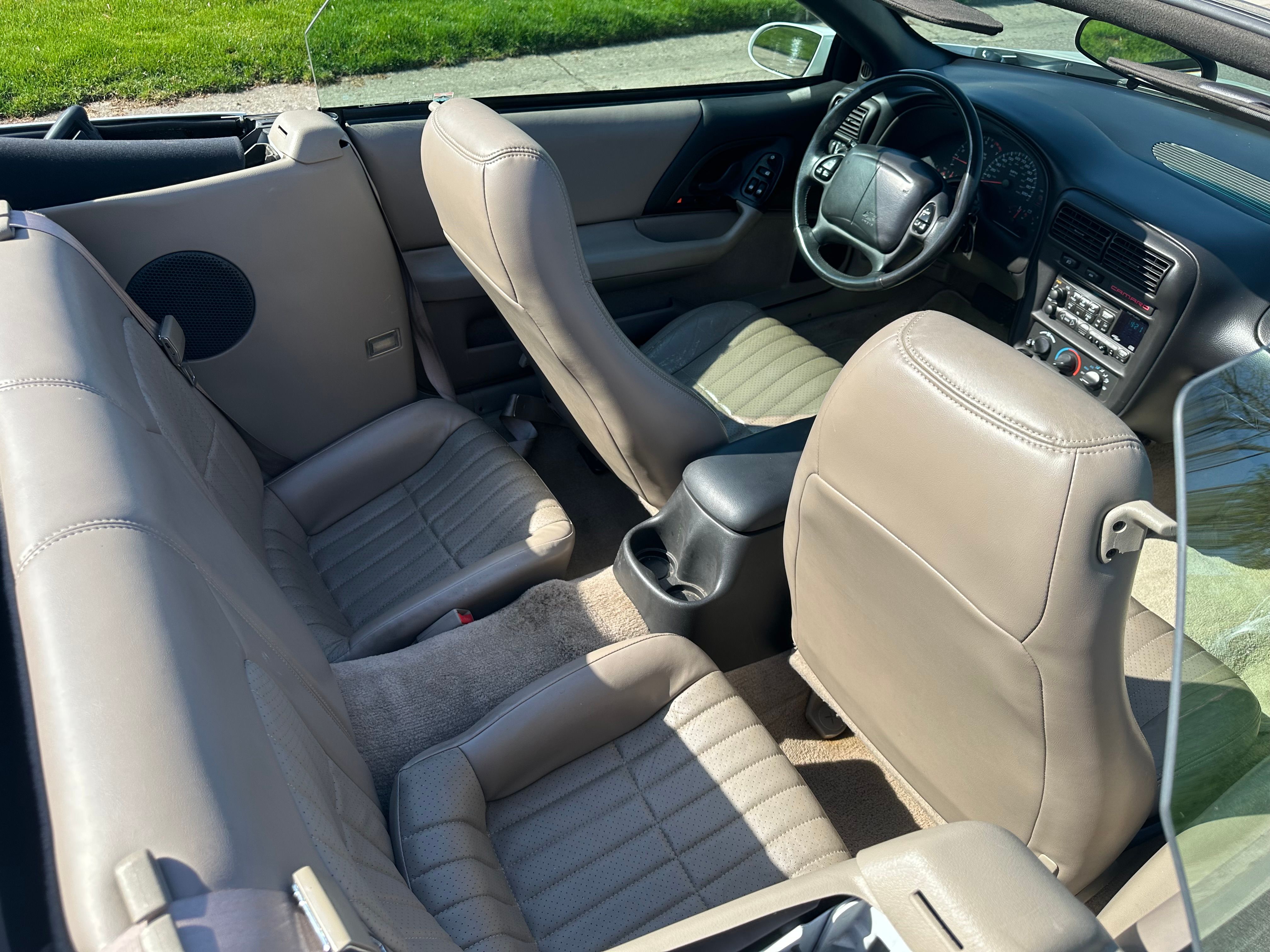 Used 2001 Chevrolet Camaro LT w/ Sport Appearance Pkg RWD image 5