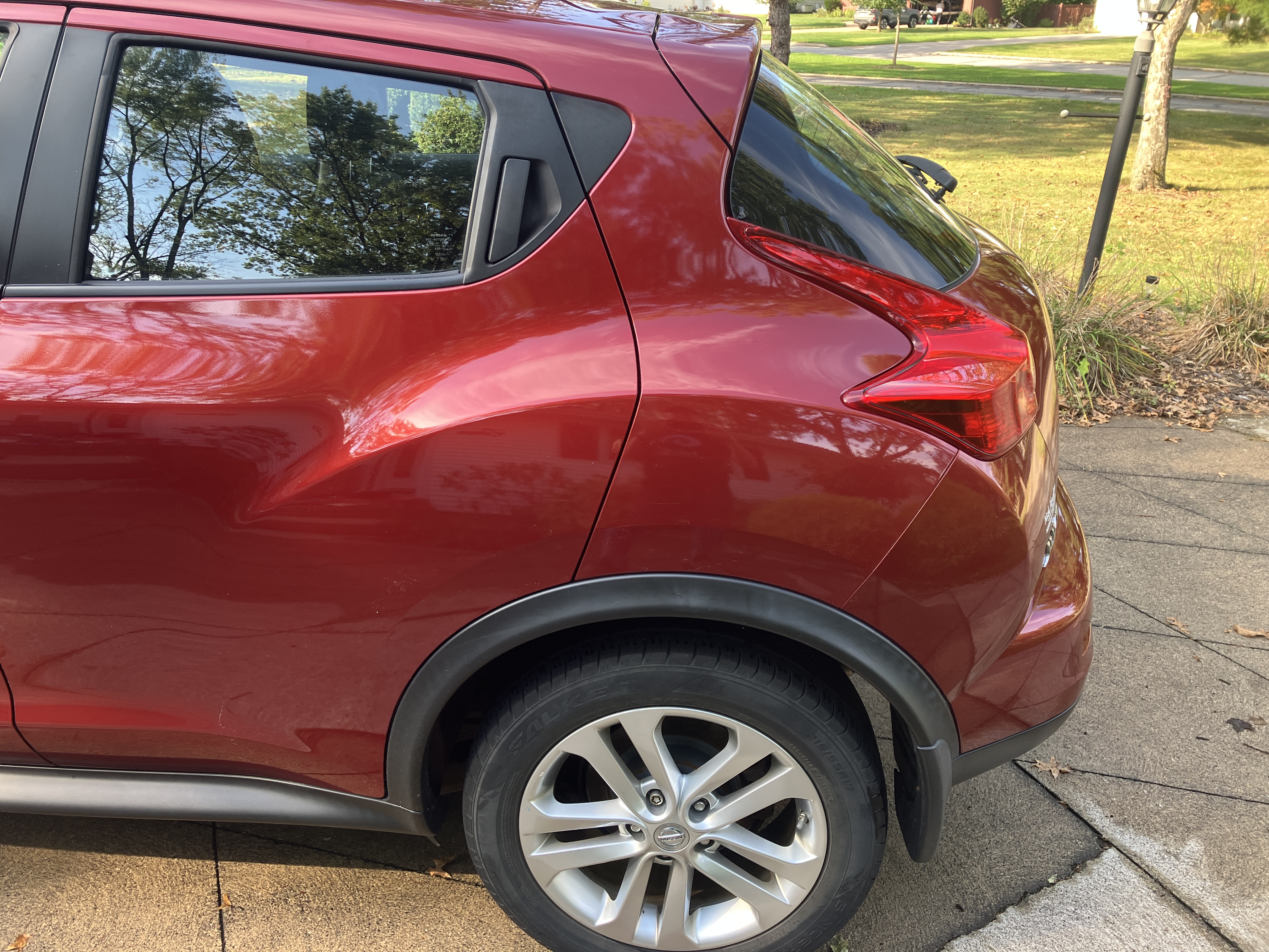 Used 2012 Nissan Juke S AWD/4WD image 5