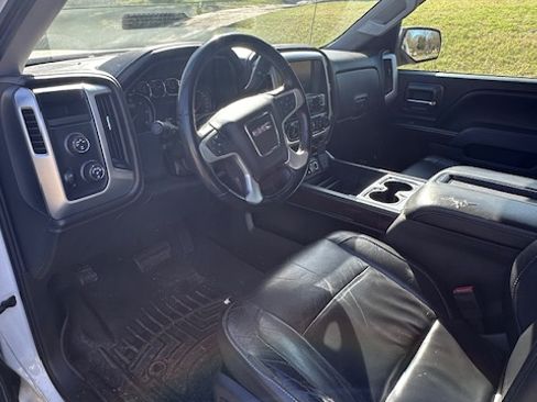 Used 2015 GMC Sierra 1500 SLT w/ SLT Crew Cab Value Package image 9